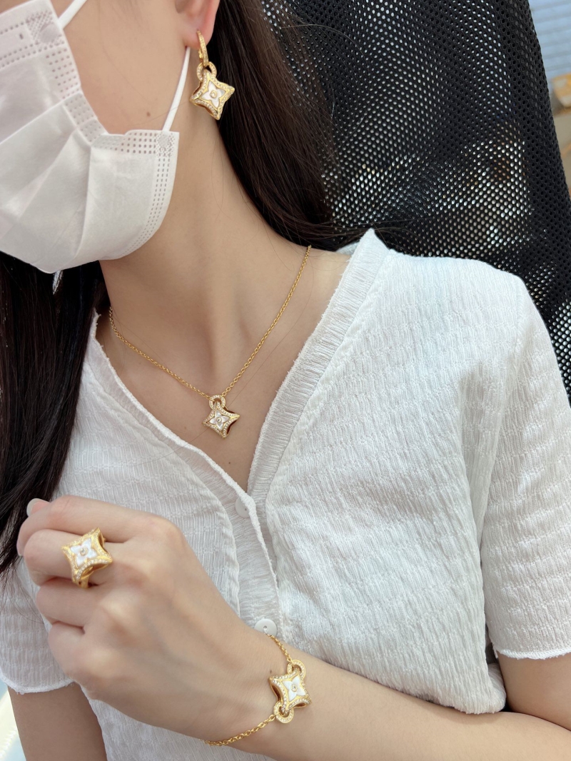 LV Earrings